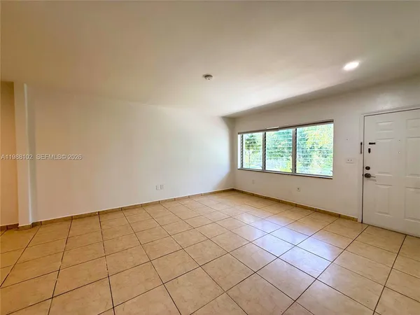 $1,750 | 1176 Marseille Drive, Unit 2, Miami Beach, FL 33141