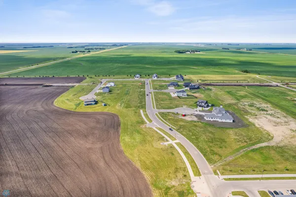 $97,900 | 519 8th Street North, Casselton, ND 58012