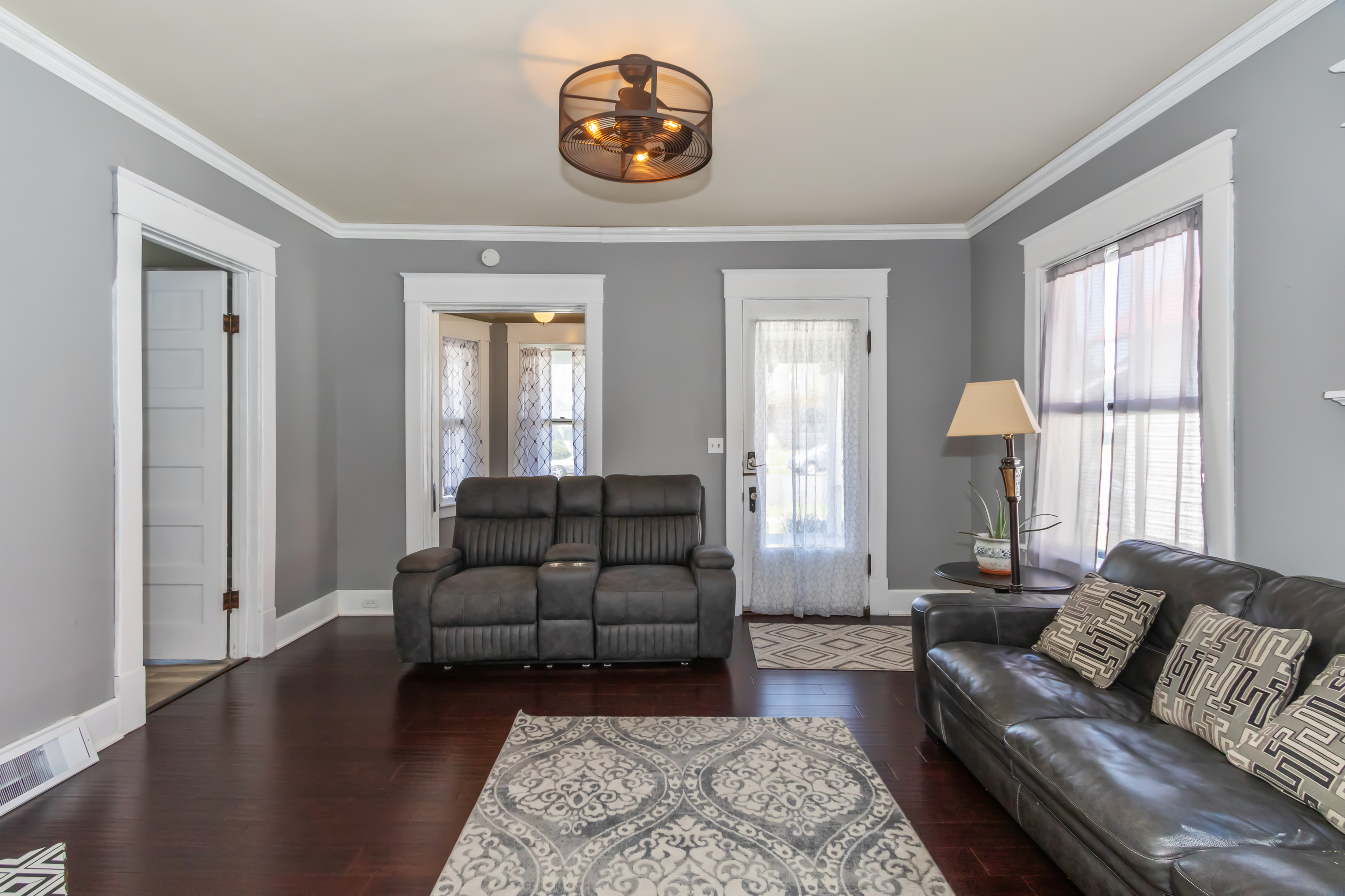 413 South Chestnut Street Seymour, IN 47274 - Photo 4 of 47