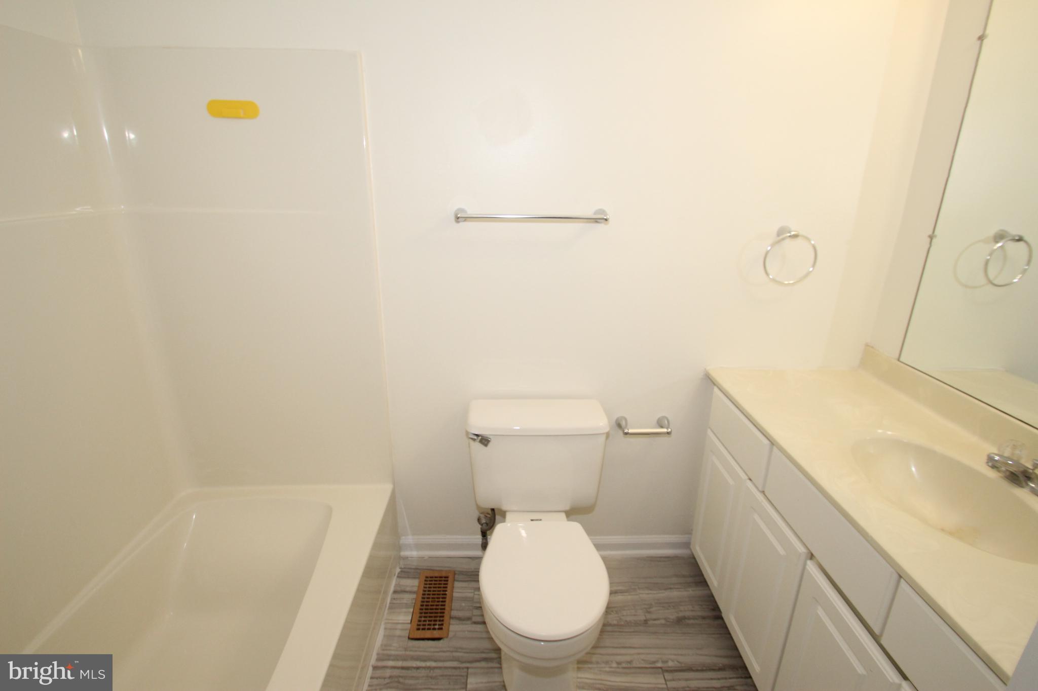105 Chadd Road Newark, DE 19711 - Photo 11 of 14 Hall Bath
