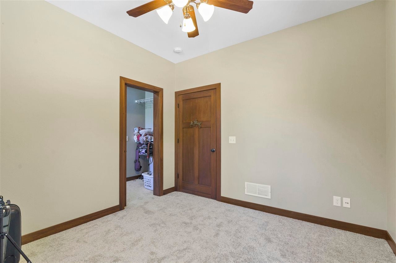 3133 Roberts Ferry Road Northeast Solon, IA 52333 - Photo 14 of 36 Gallery Image 14
