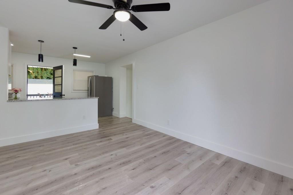 2636 Sandtown Road Southwest Marietta, GA 30060 - Photo 3 of 12