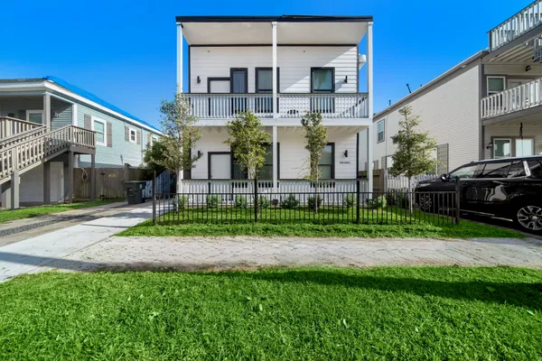 $1,500 | 920 Ave L Galveston Tx 77550, Unit D, Galveston, TX 77550