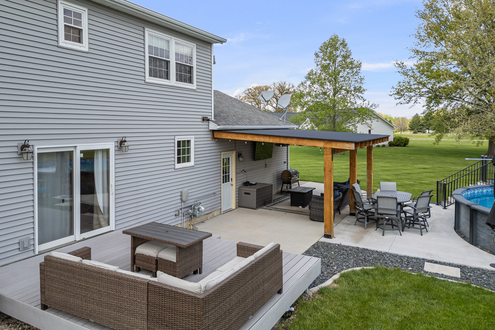 9719 86th St Court West Taylor Ridge, IL 61284 - Photo 11 of 63