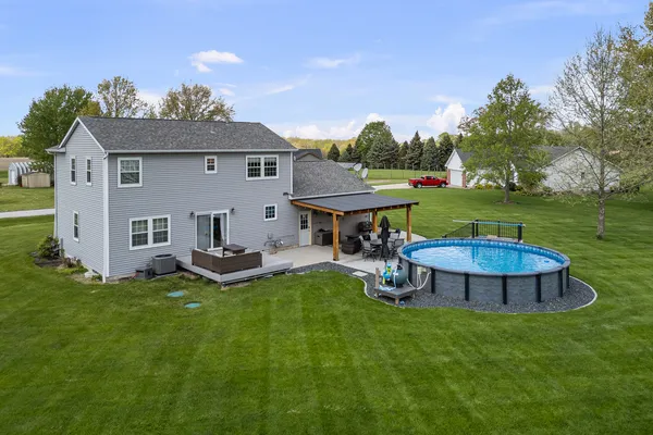$359,900 | 9719 86th St Court West, Taylor Ridge, IL 61284