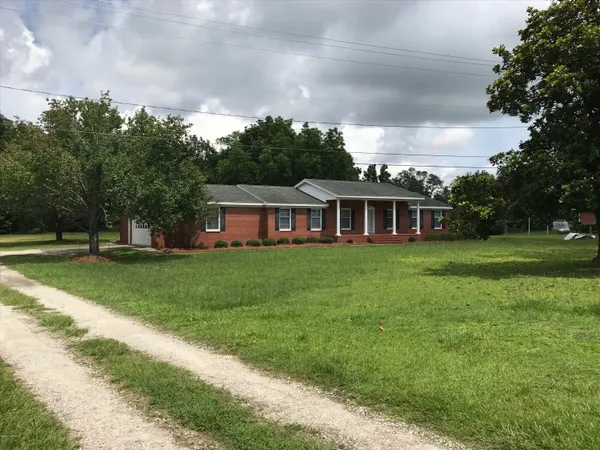 $2,100 | 10091 Highway 17, Wilmington, NC 28411