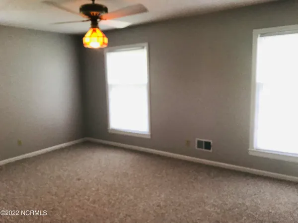 $2,100 | 10091 Highway 17, Wilmington, NC 28411