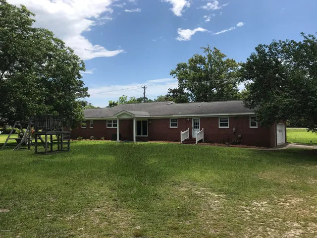 $2,100 | 10091 Highway 17, Wilmington, NC 28411