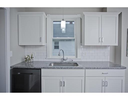 180 Laurelton Street Springfield, MA 01109 - Photo 7 of 26