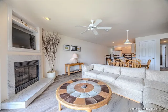 $349,000 | 272 Cedar Glen Drive, Unit 3A, Camdenton, MO 65020