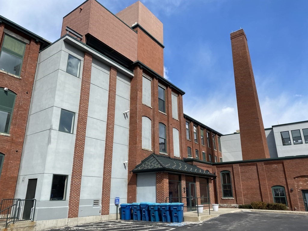 1 Envelope Terrace, Unit 204 Worcester, MA 01604 - Photo 3 of 17