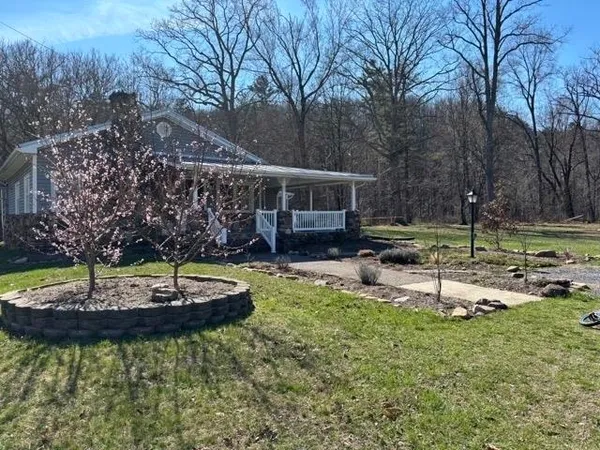 $2,200 | 52 Eds Park Drive, Hinton, VA 22831