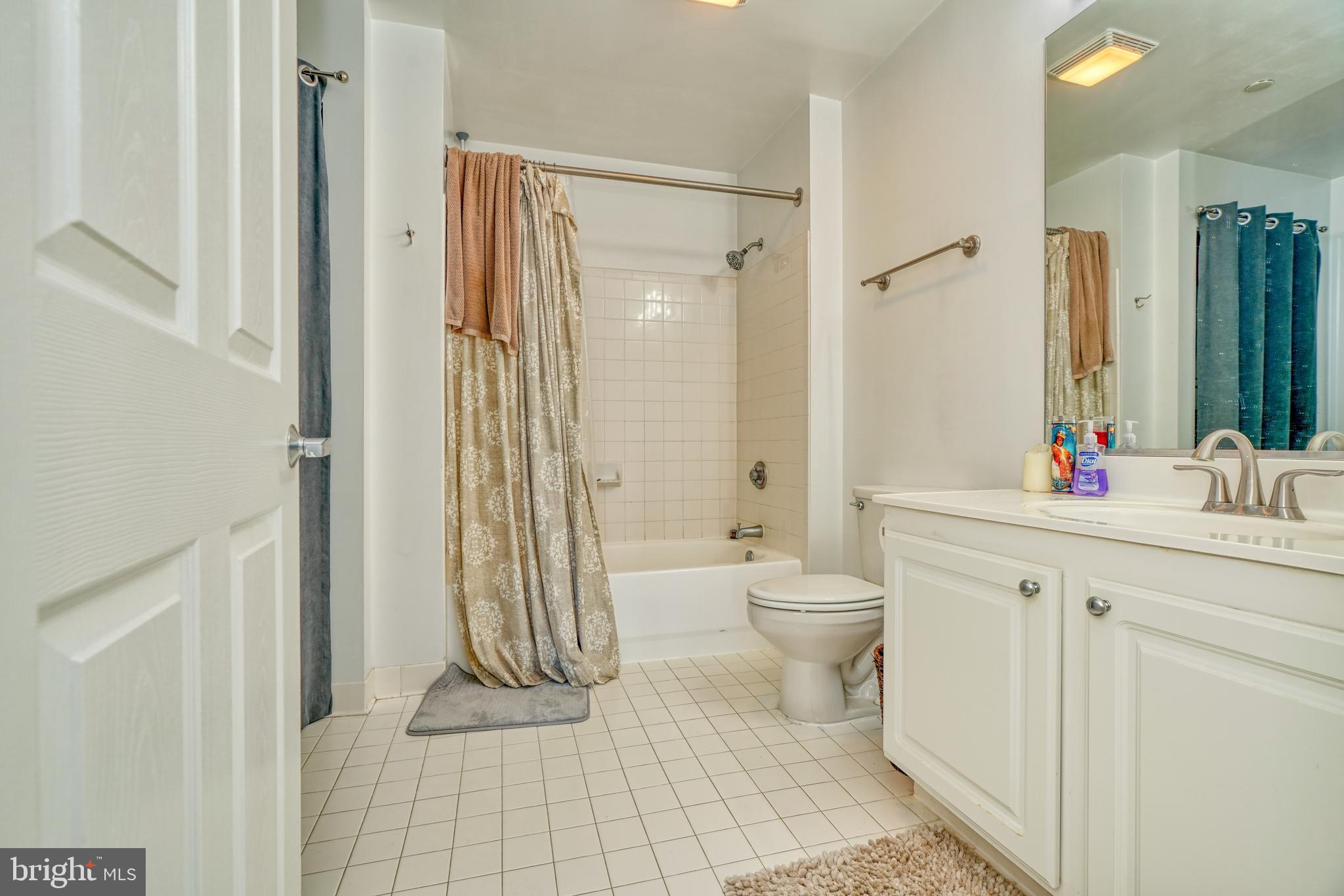 23 Pierside Drive, Unit 335 Baltimore, MD 21230 - Photo 12 of 15