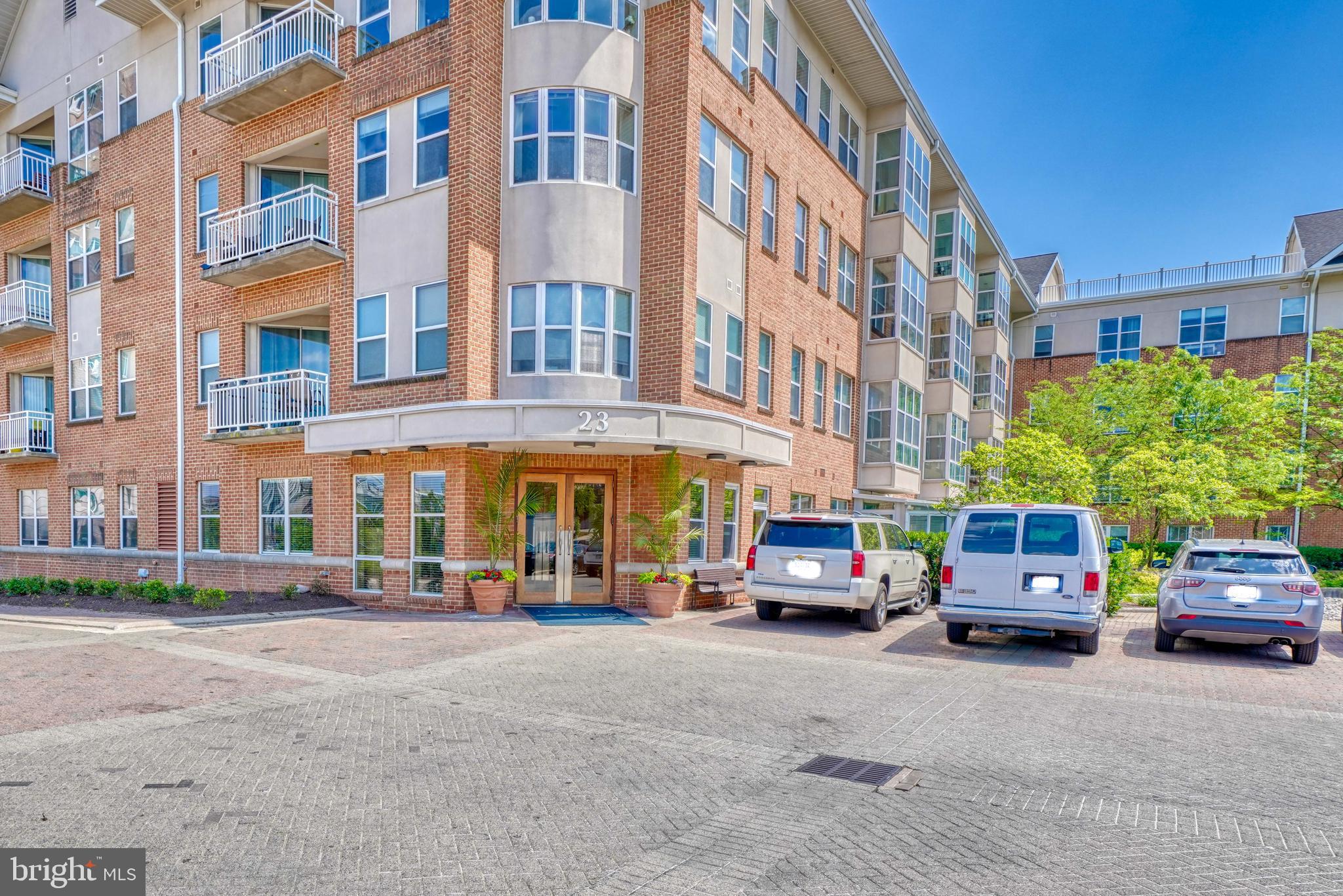 23 Pierside Drive, Unit 335 Baltimore, MD 21230 - Photo 2 of 15