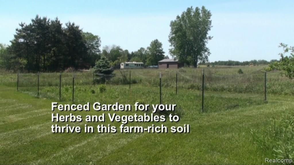 2136 Granger Road Oxford, MI 48371 - Photo 67 of 95 Fenced Garden.jpg