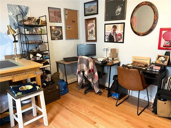 $2,600 | 15 Third School Street, Unit 1, Bristol, RI 02809