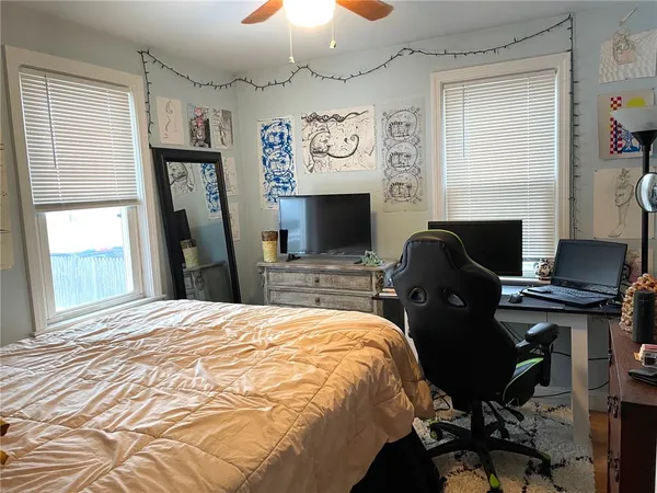 $2,600 | 15 Third School Street, Unit 1, Bristol, RI 02809