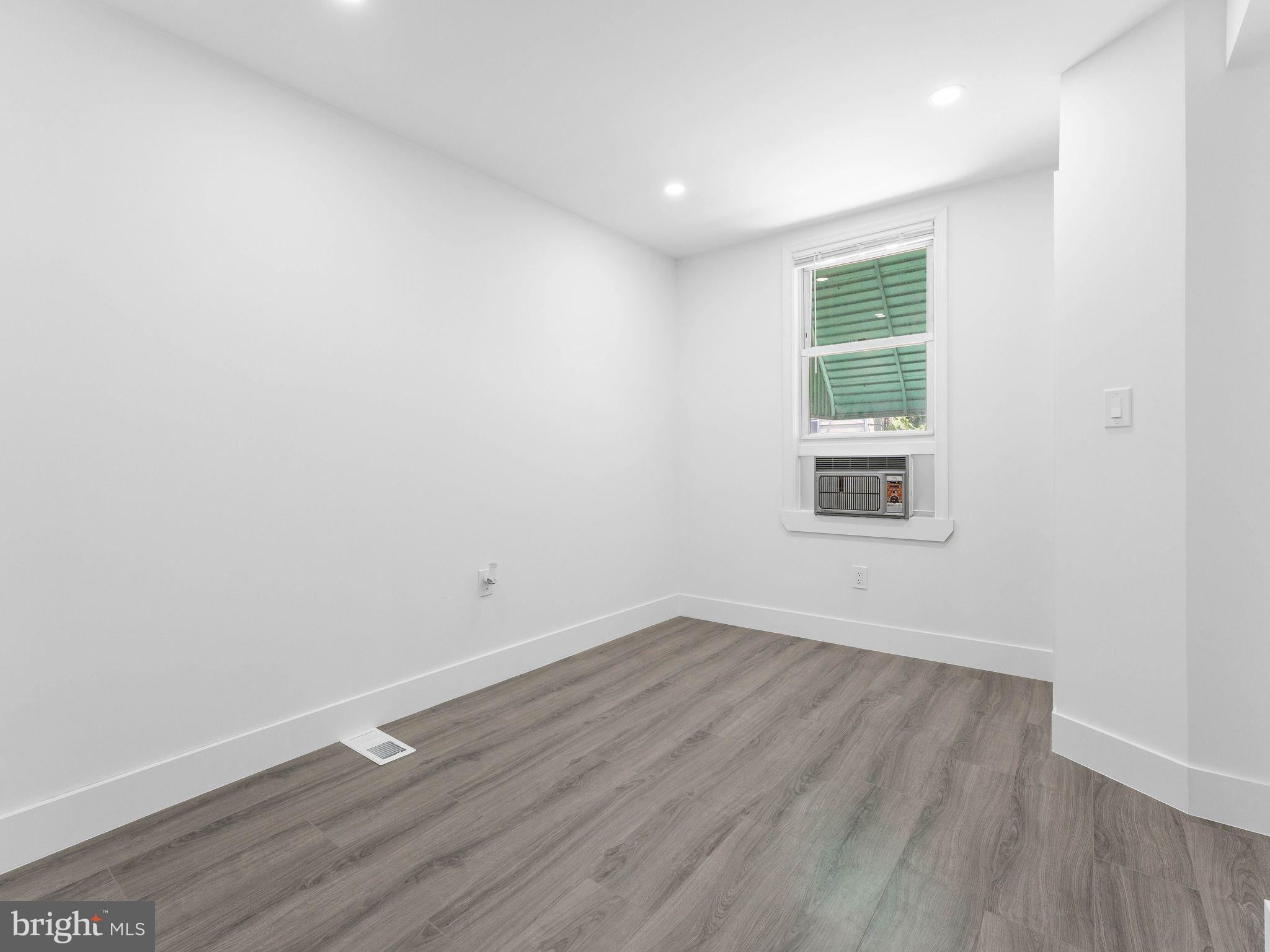 2815 Orthodox Street Philadelphia, PA 19137 - Photo 19 of 32