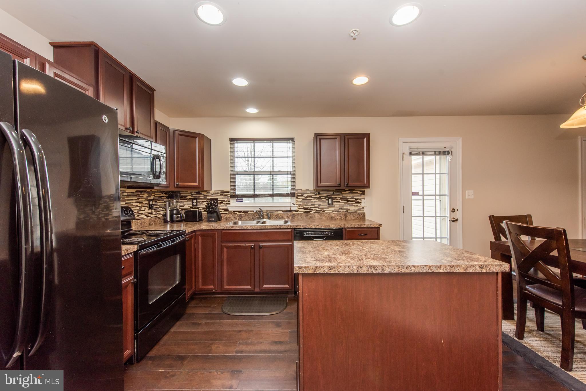 7344 Windsor Mill Road Windsor Mill, MD 21244 - Photo 15 of 45 Kitchen