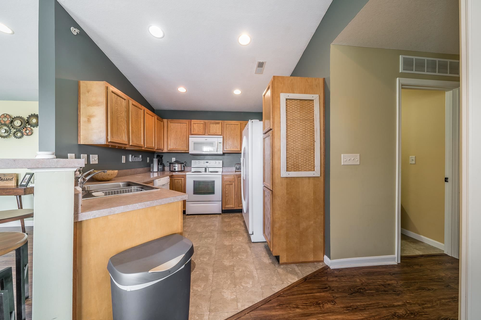 826 Flint Ridge Cold Spring, KY 41076 - Photo 11 of 25 Gallery Image 11