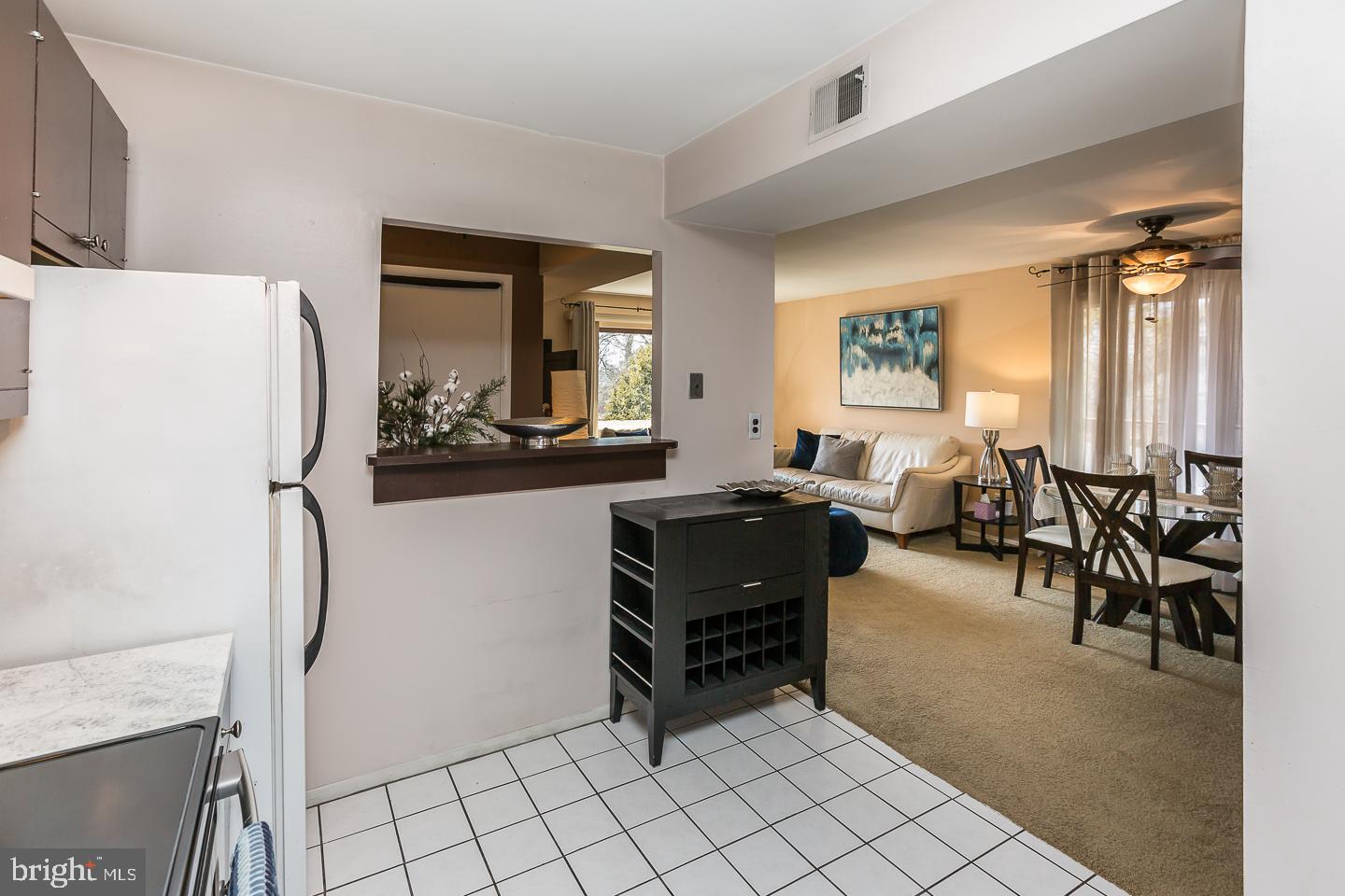 700 Putnam Boulevard, Unit 1B Wallingford, PA 19086 - Photo 11 of 26 Kitchen (cont.)