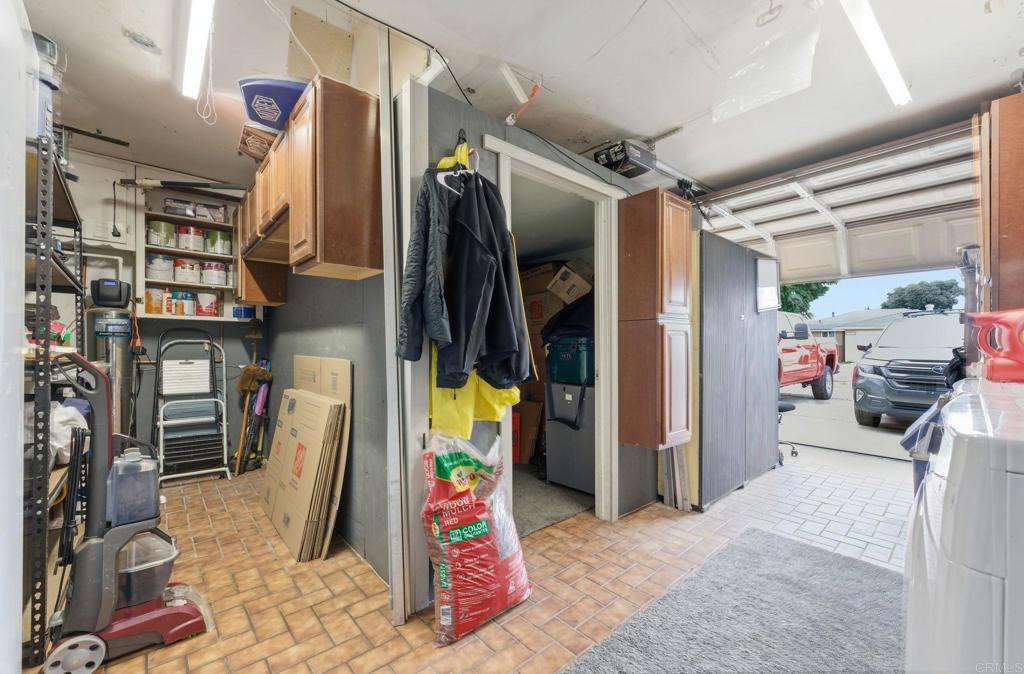 10019 Tamil Road Lakeside, CA 92040 - Photo 16 of 22 a view of a entryway with workspace