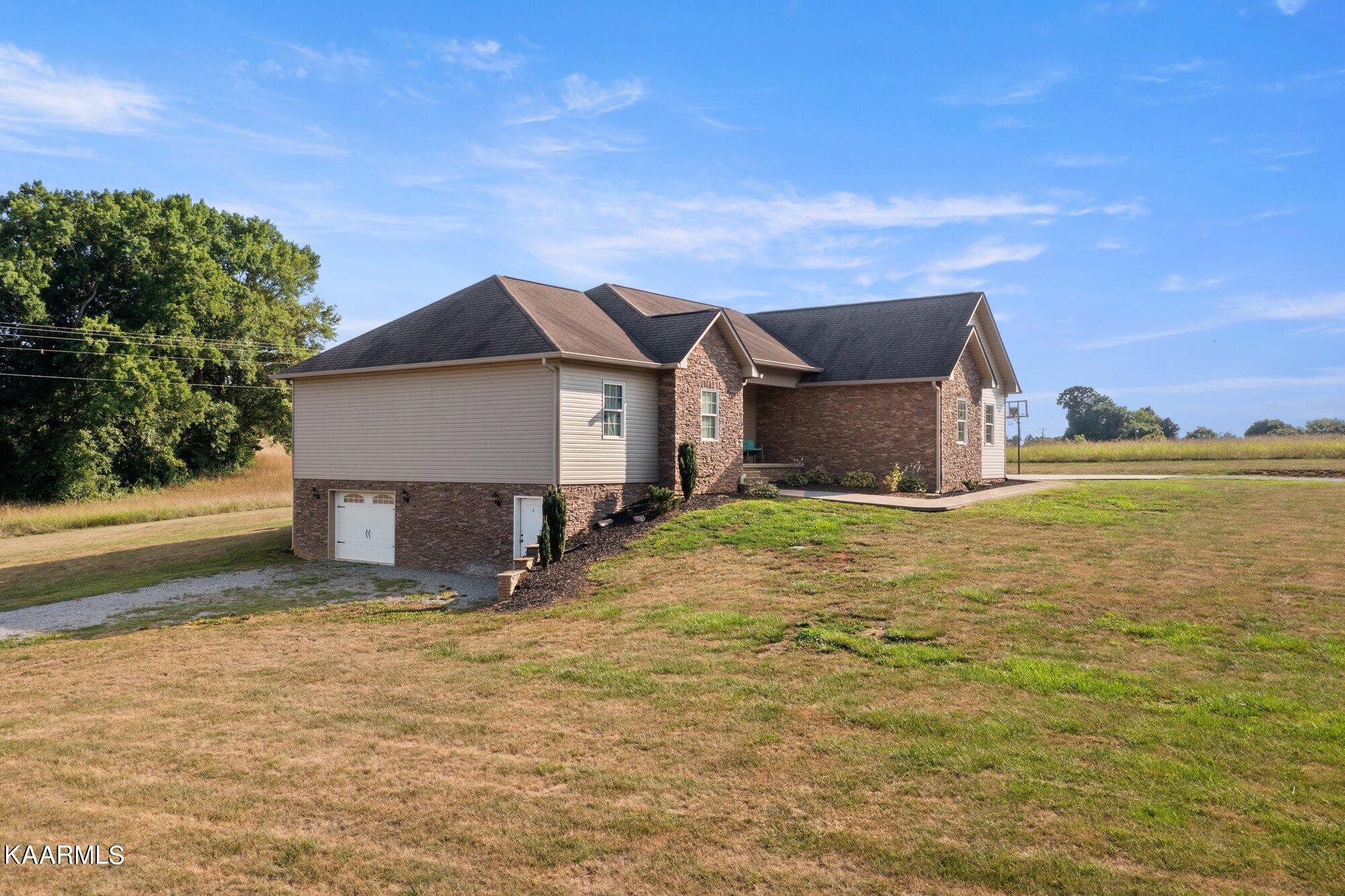 1310 Centerpoint Road Decatur, TN 37322 - Photo 4 of 48 Gallery Image 4