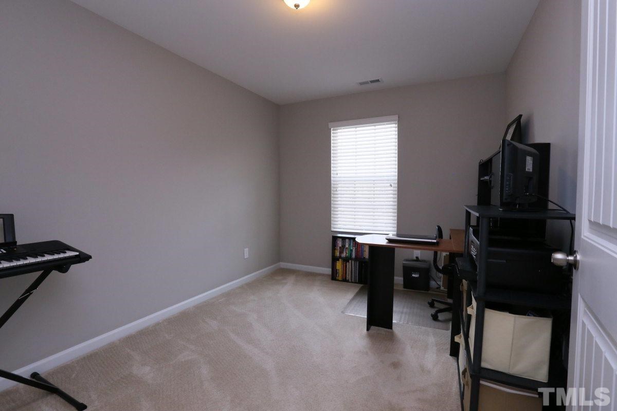 3513 Landshire View Lane Raleigh, NC 27616 - Photo 6 of 25 Gallery Image 6