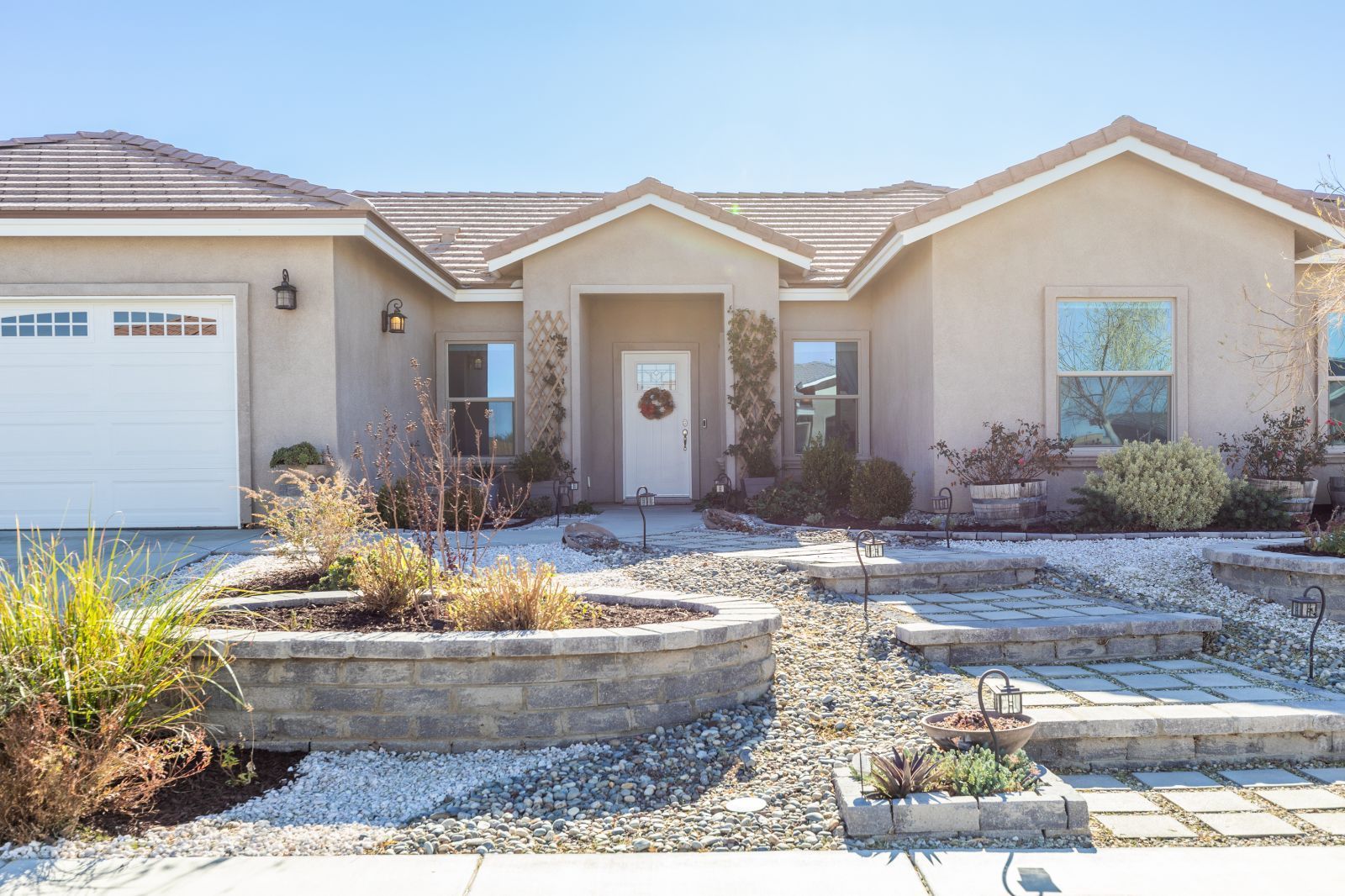 121 Rainshadow Court Ridgecrest, CA 93555 - Photo 3 of 39 Gallery Image 3