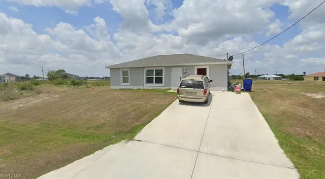 $1,300 | 7005 Ramrod Circle, LaBelle, FL 33935