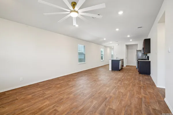 $1,695 | 15419 Puffins, San Antonio, TX 78253