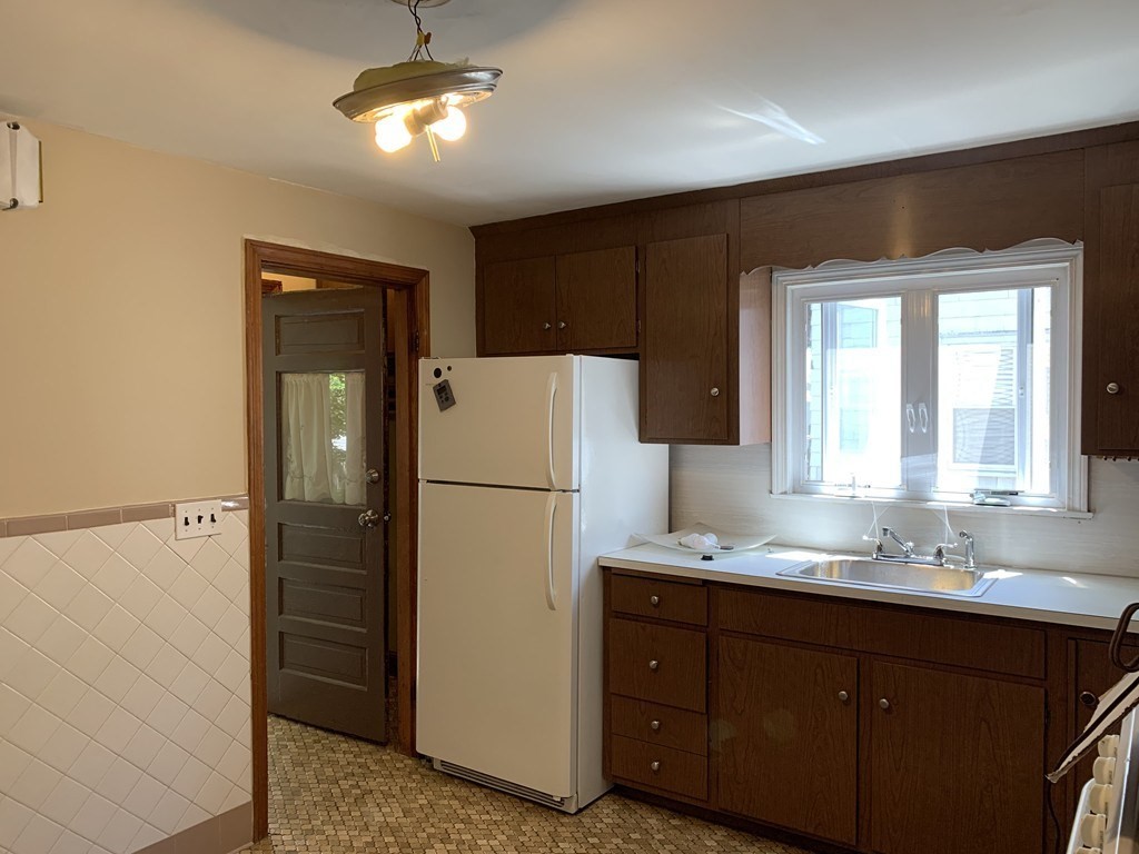 28 Springfield Street, Unit 28 Watertown, MA 02472 - Photo 12 of 15