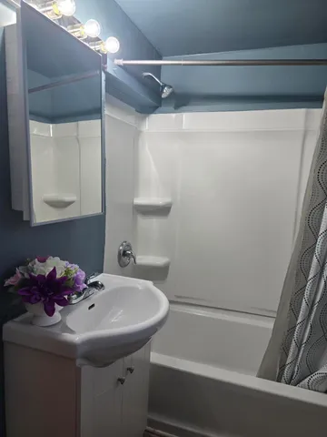 $140,000 | 1105 Reschke Avenue, Racine, WI 53404