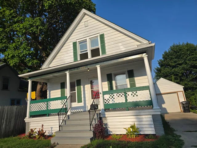 $140,000 | 1105 Reschke Avenue, Racine, WI 53404