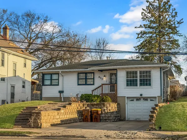 $189,900 | 817 West Empire Street, Freeport, IL 61032