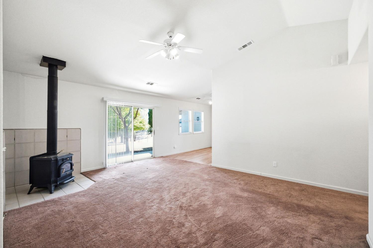 8422 Hedgepeth Road Valley Springs, CA 95252 - Photo 8 of 35