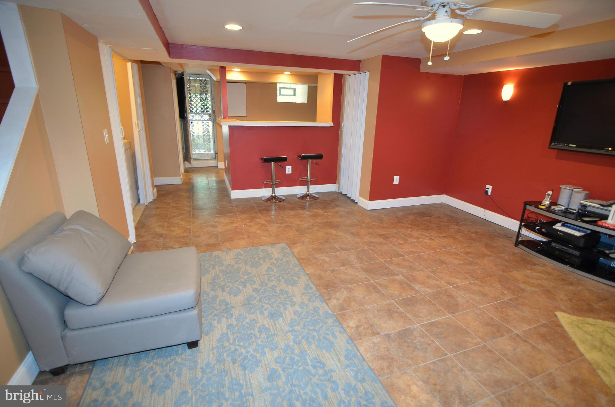 3909 Yolando Road Baltimore, MD 21218 - Photo 20 of 30 Family Room