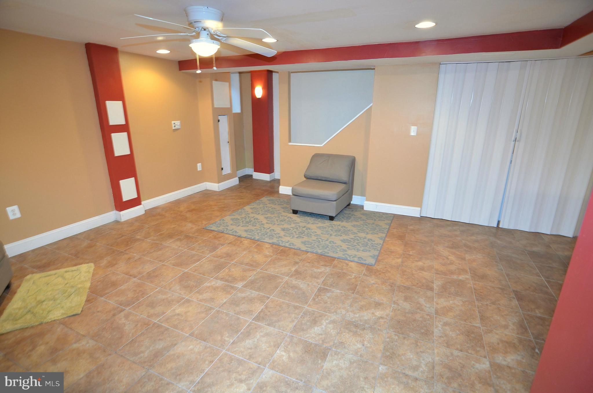 3909 Yolando Road Baltimore, MD 21218 - Photo 23 of 30 Family Room