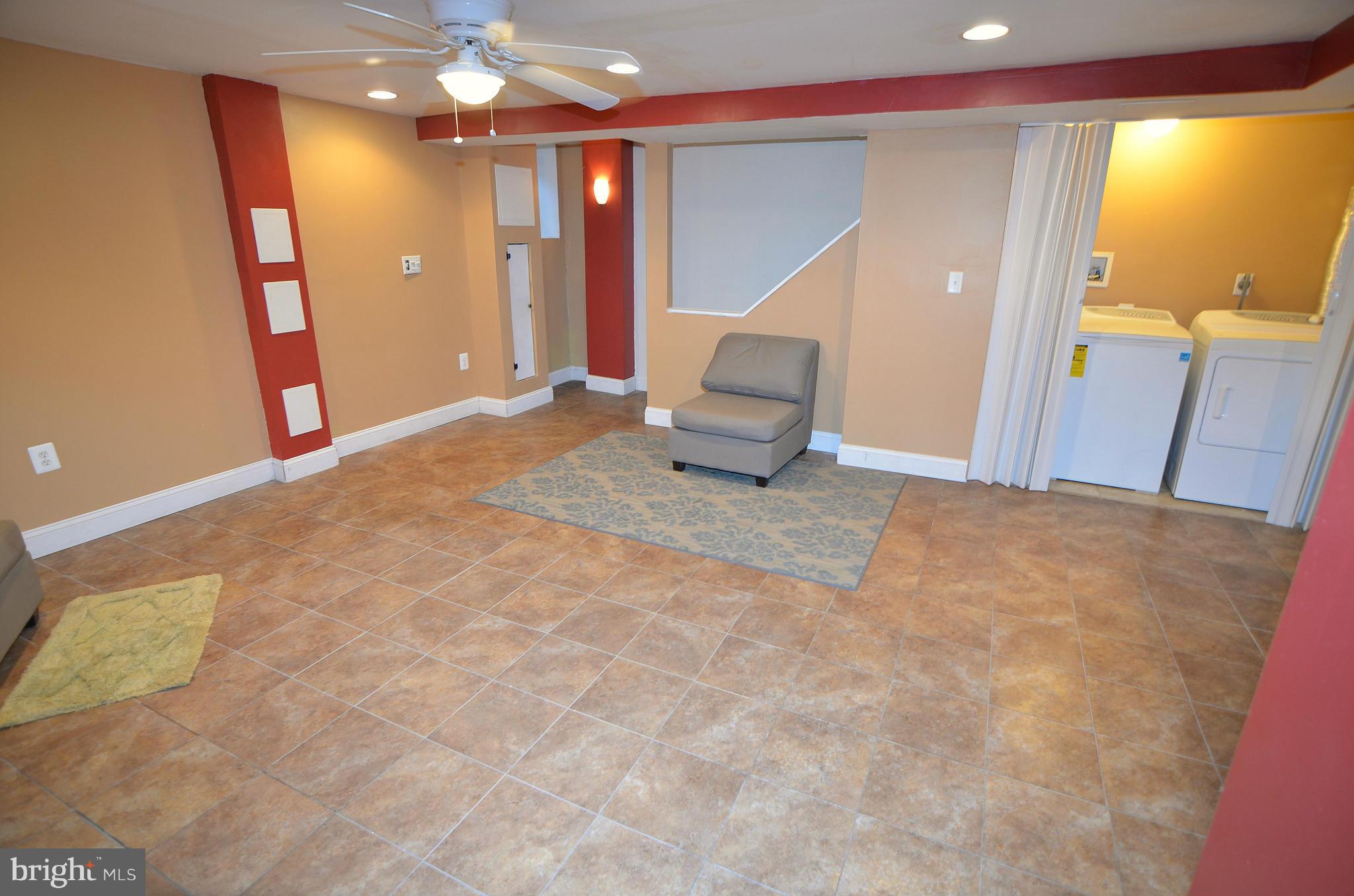 3909 Yolando Road Baltimore, MD 21218 - Photo 24 of 30 Family Room