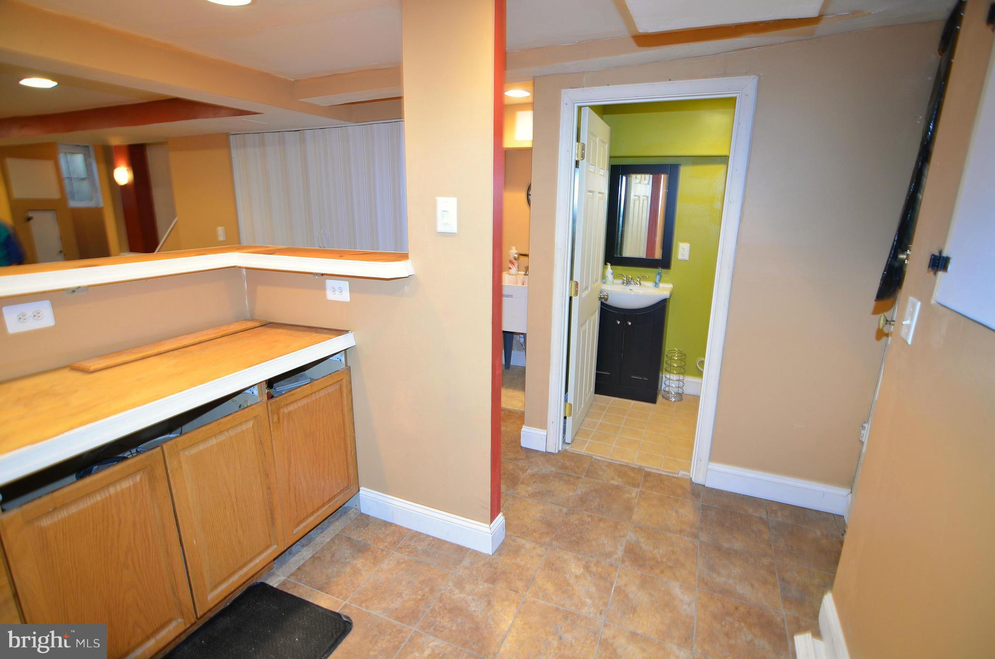3909 Yolando Road Baltimore, MD 21218 - Photo 25 of 30 Family Room