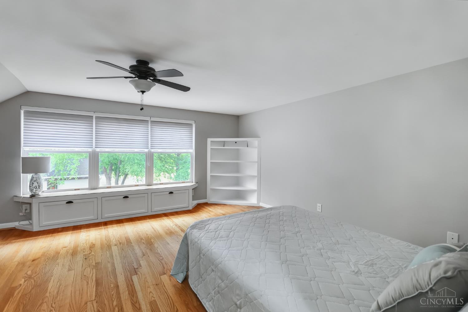 1559 Springdale Road Cincinnati, OH 45231 - Photo 13 of 49 Gallery Image 13
