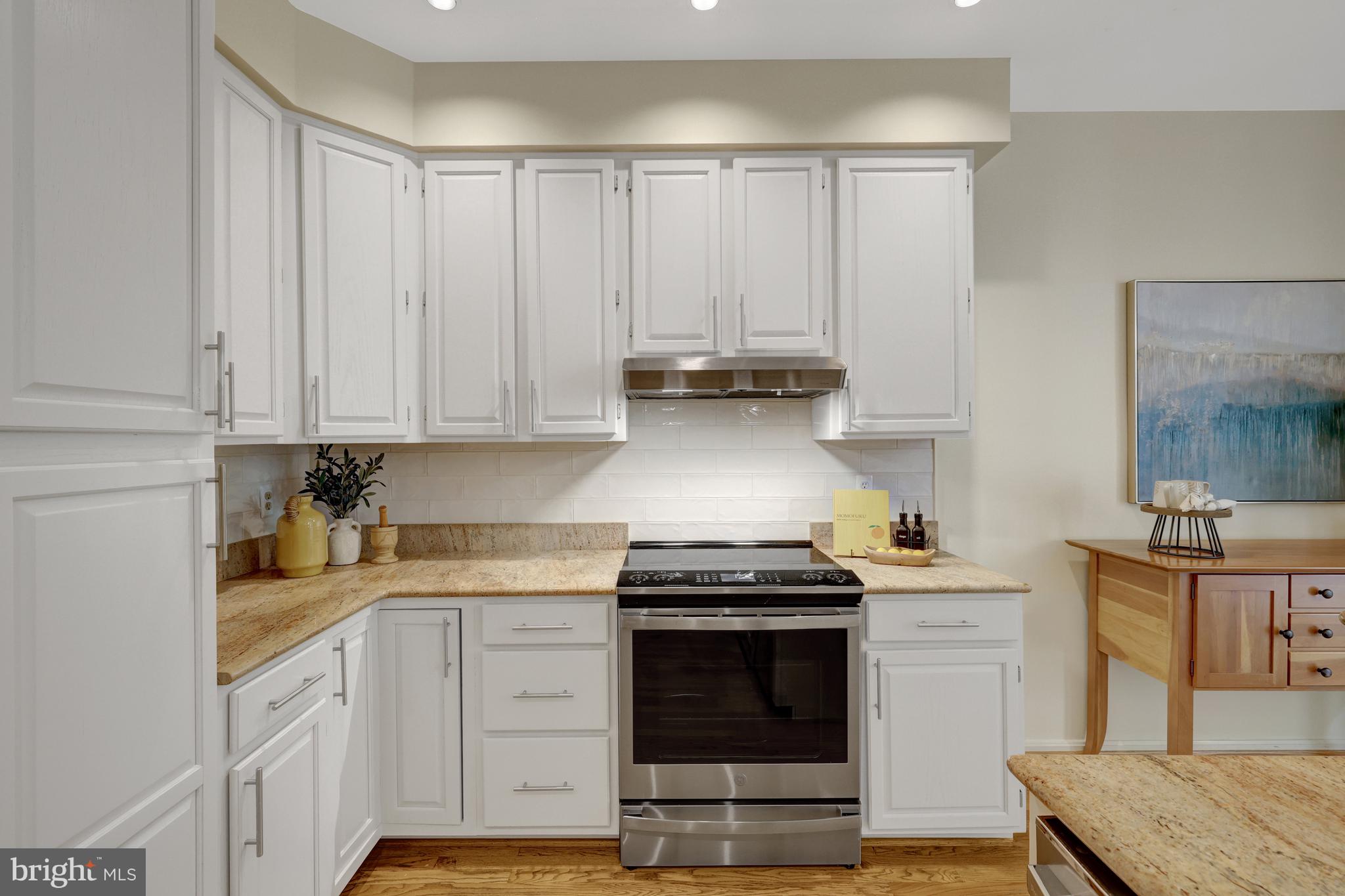 11431 Hollow Timber Way Reston, VA 20194 - Photo 17 of 53 KITCHEN