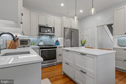 $625,000 | 117 West Gravers Lane, Philadelphia, PA 19118