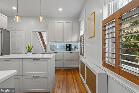 $625,000 | 117 West Gravers Lane, Philadelphia, PA 19118