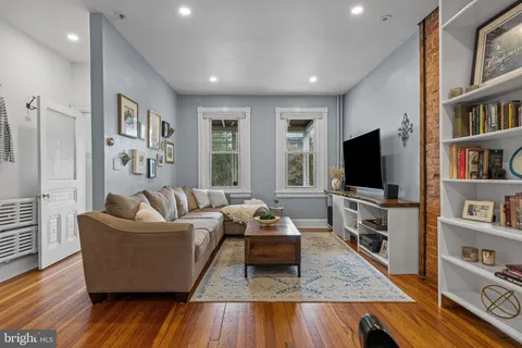 $625,000 | 117 West Gravers Lane, Philadelphia, PA 19118