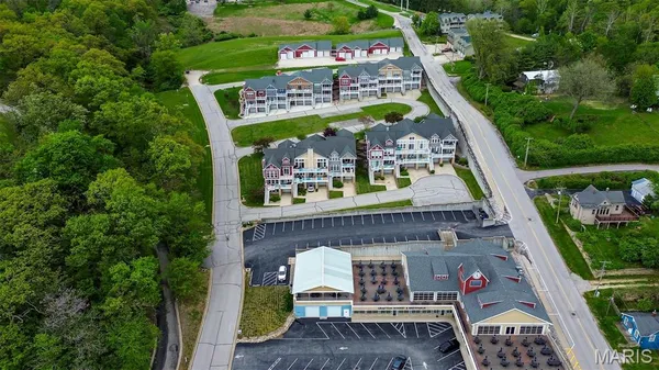 $330,000 | 306 Pelican Way, Grafton, IL 62037