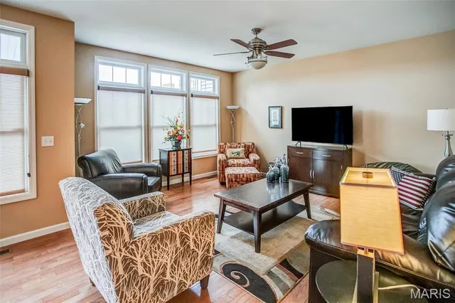 $330,000 | 306 Pelican Way, Grafton, IL 62037