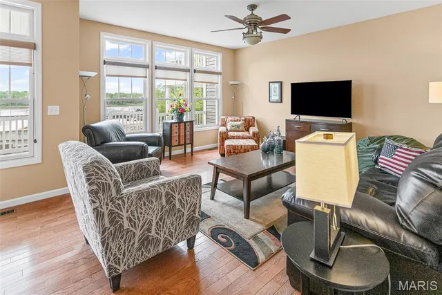 $330,000 | 306 Pelican Way, Grafton, IL 62037