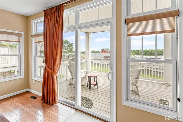 $330,000 | 306 Pelican Way, Grafton, IL 62037