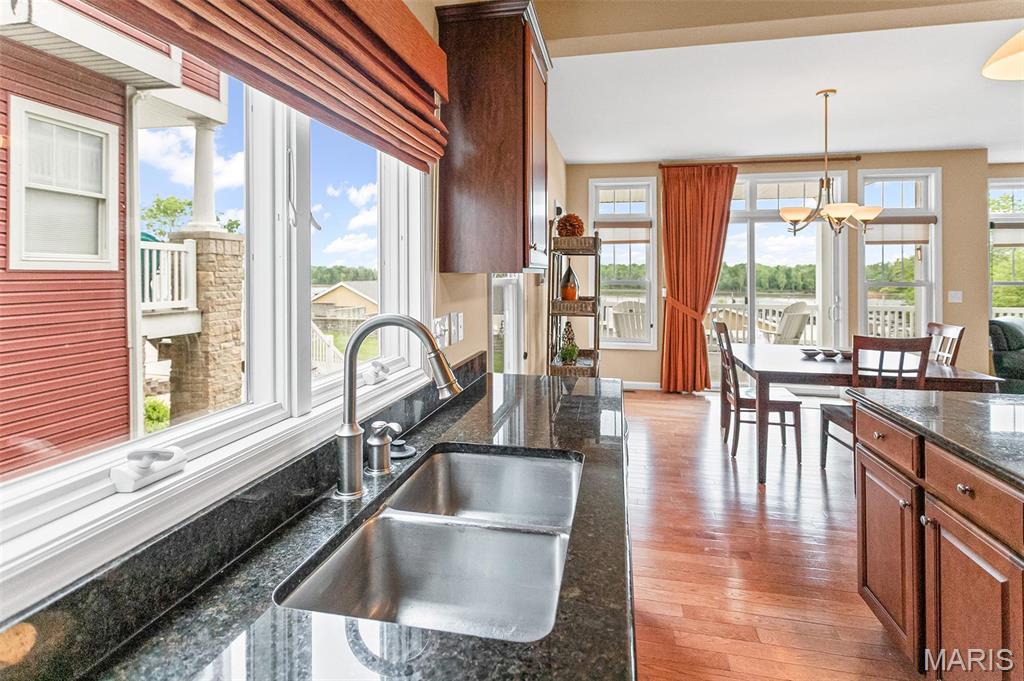 306 Pelican Way Grafton, IL 62037 - Photo 32 of 82